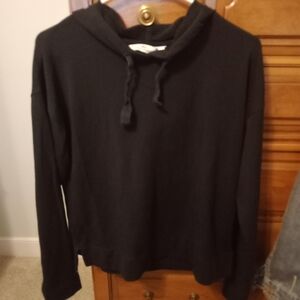 Vineyard Vines sweatshirt